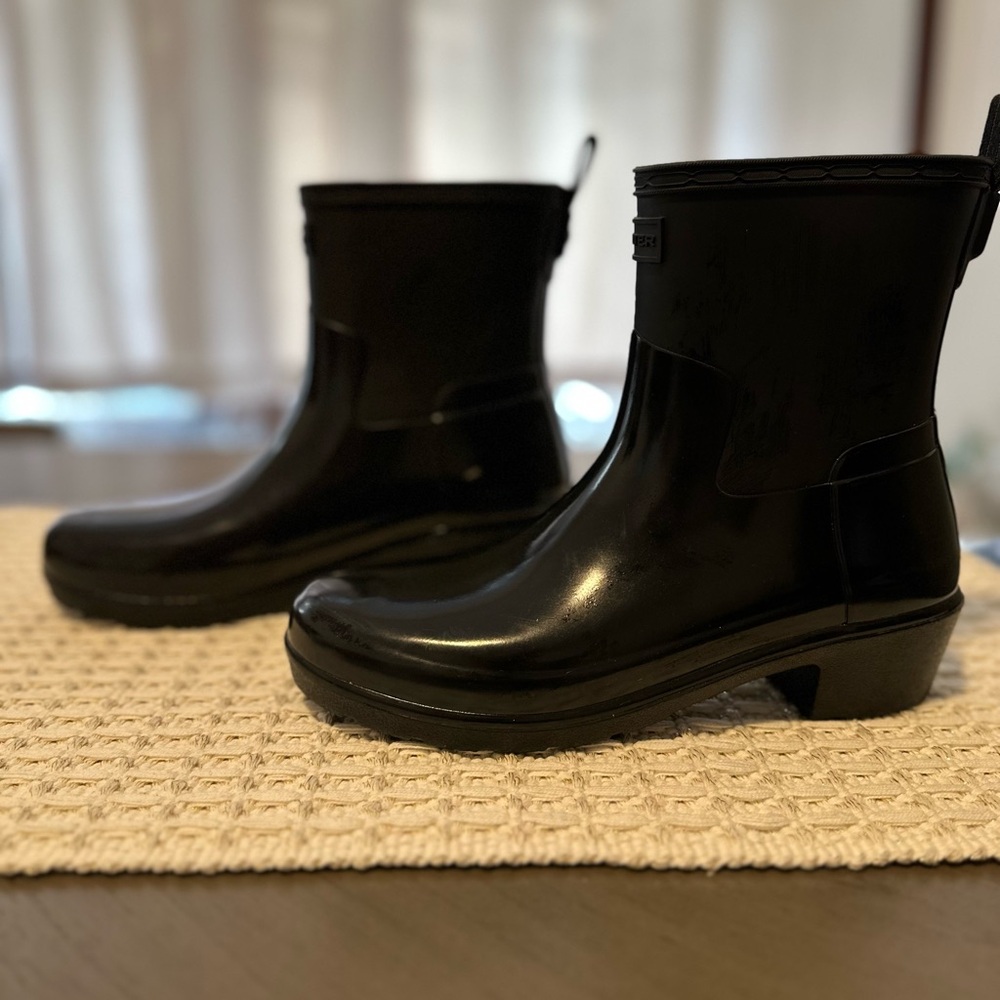 HUNTER BOOTS